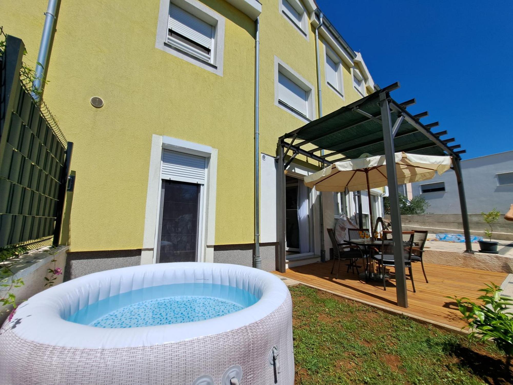 Appartement Jalumi à Zadar Extérieur photo